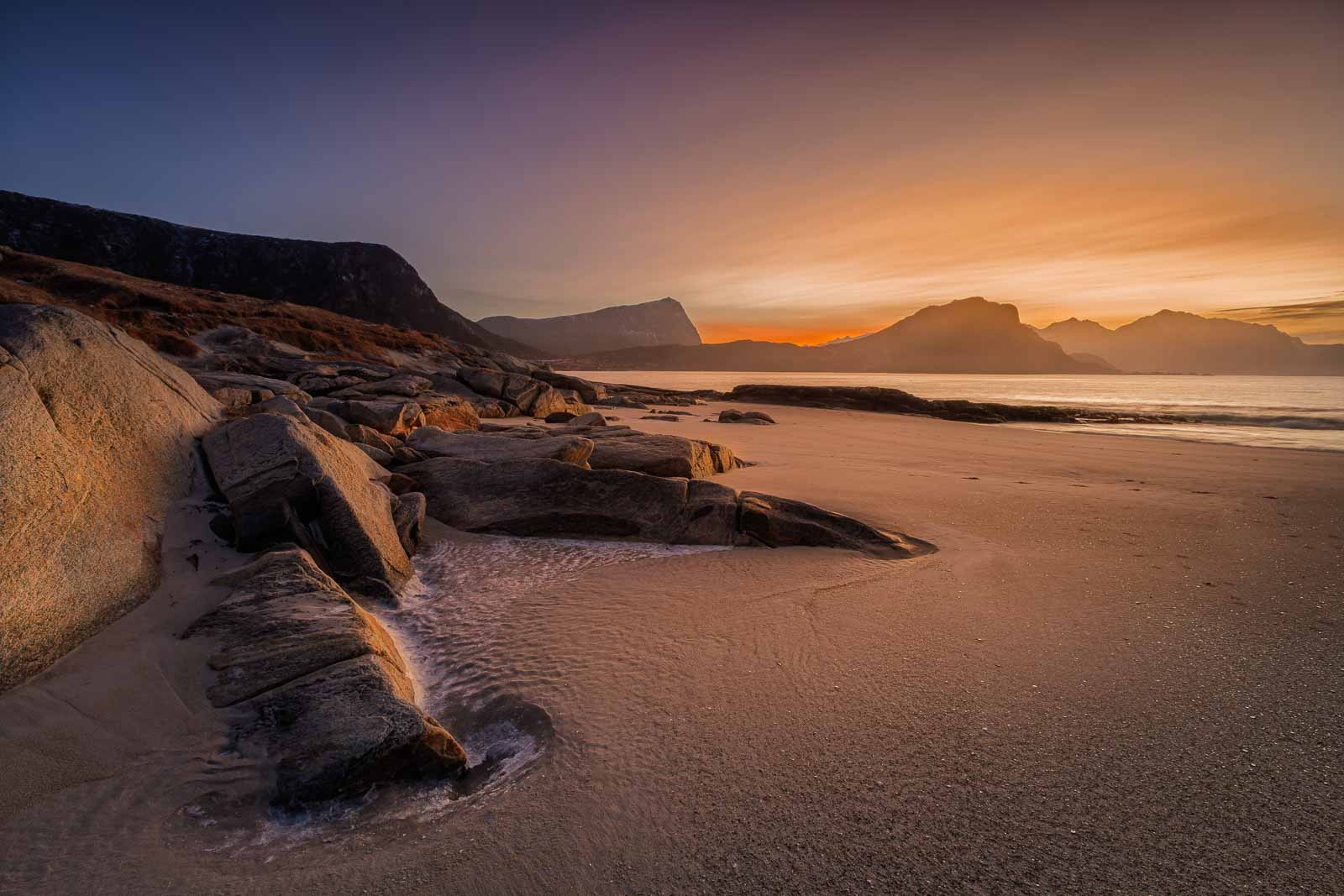 Sonnenaufgang am Haukland Beach
